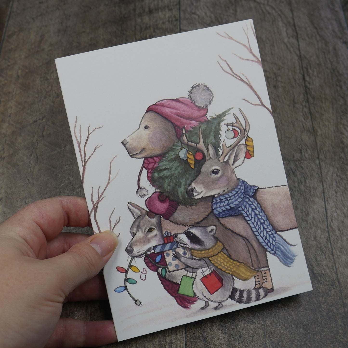 carte de souhaits amis de la foret qui se préparent au réveillon