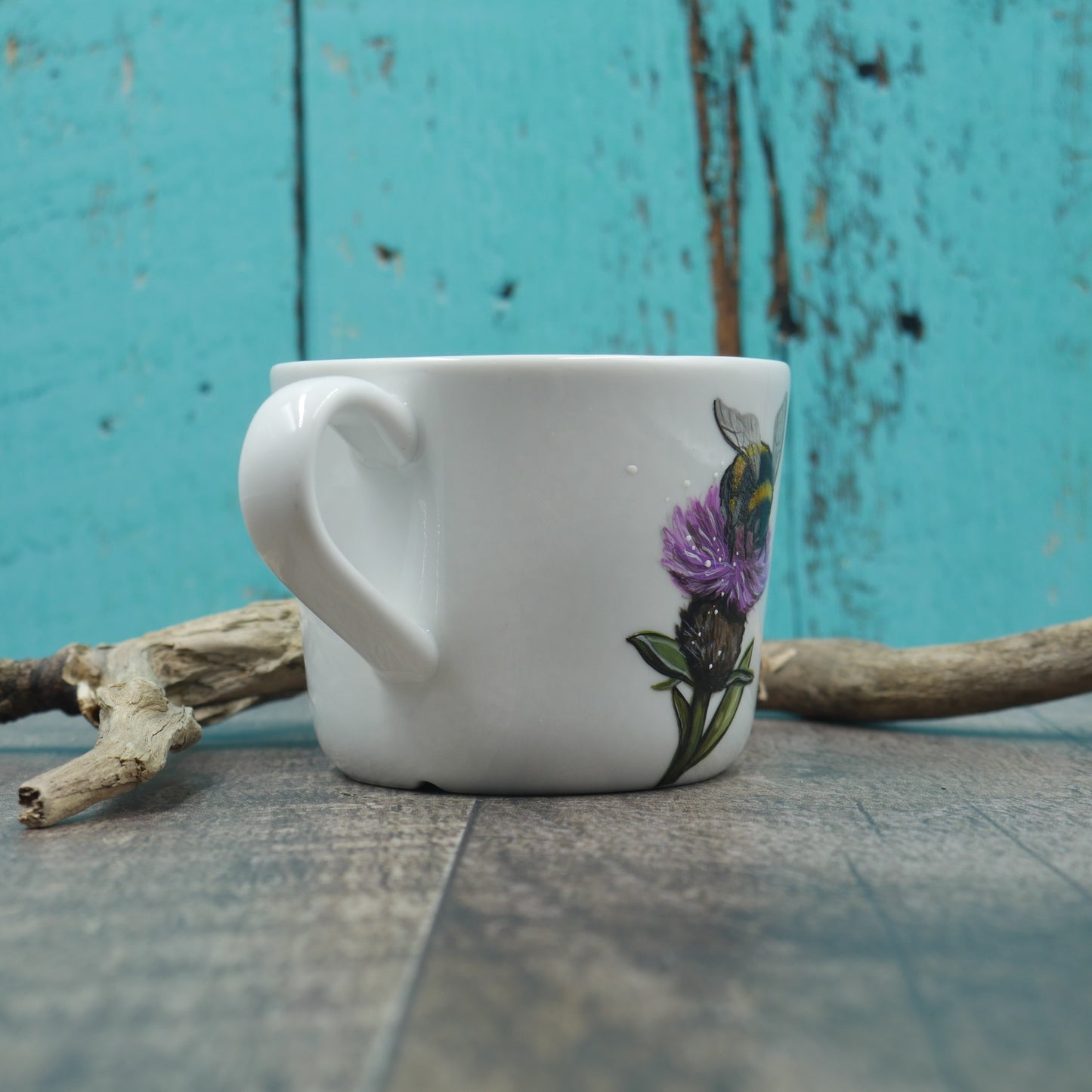 Petite tasse bourdon