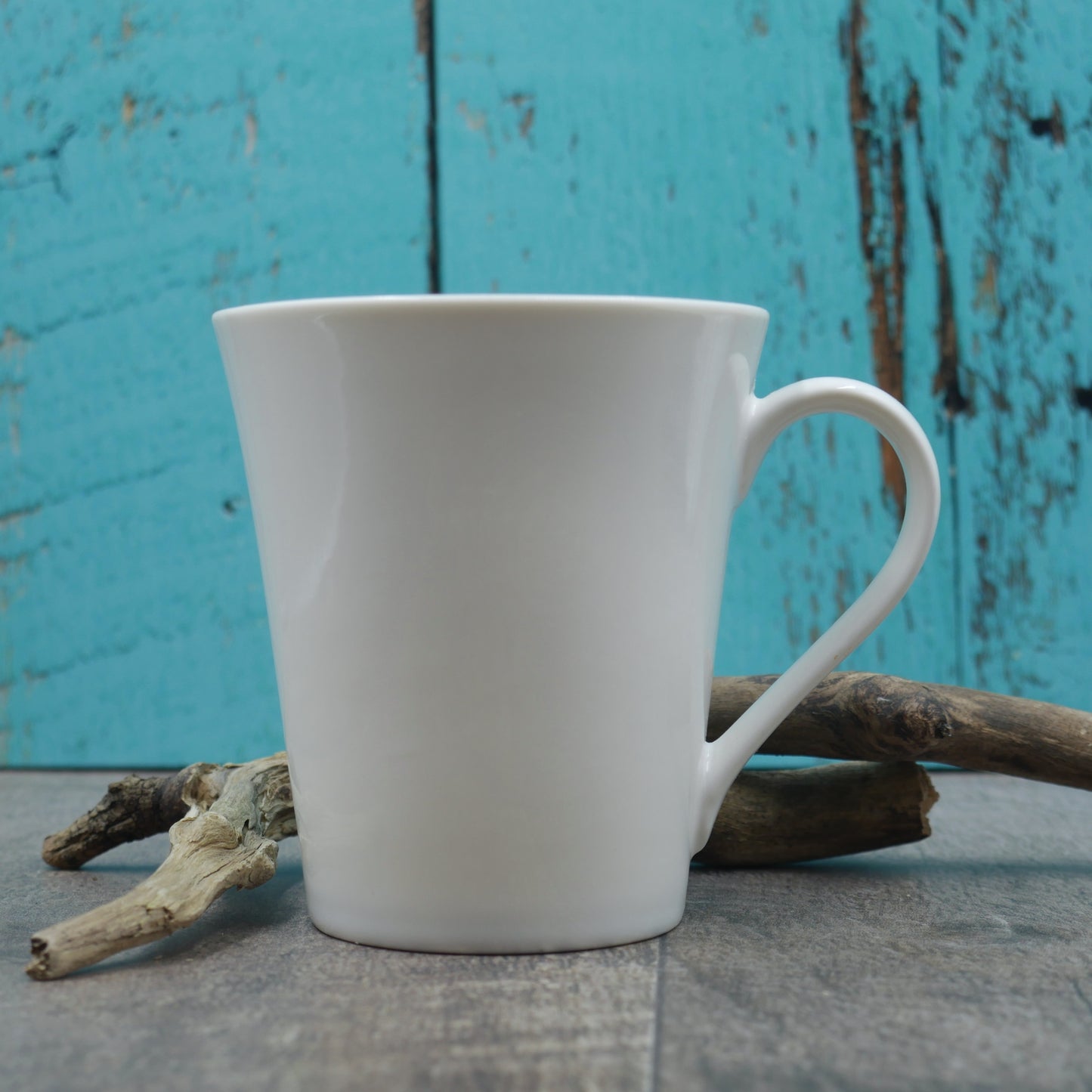 Tasse colibri à gorge rubis avec fleur peinte à la main