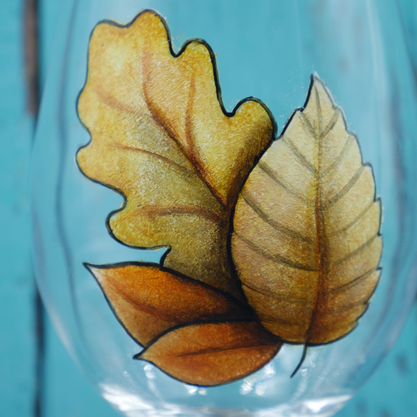 Coupe feuilles automnales en verre peinte à la main